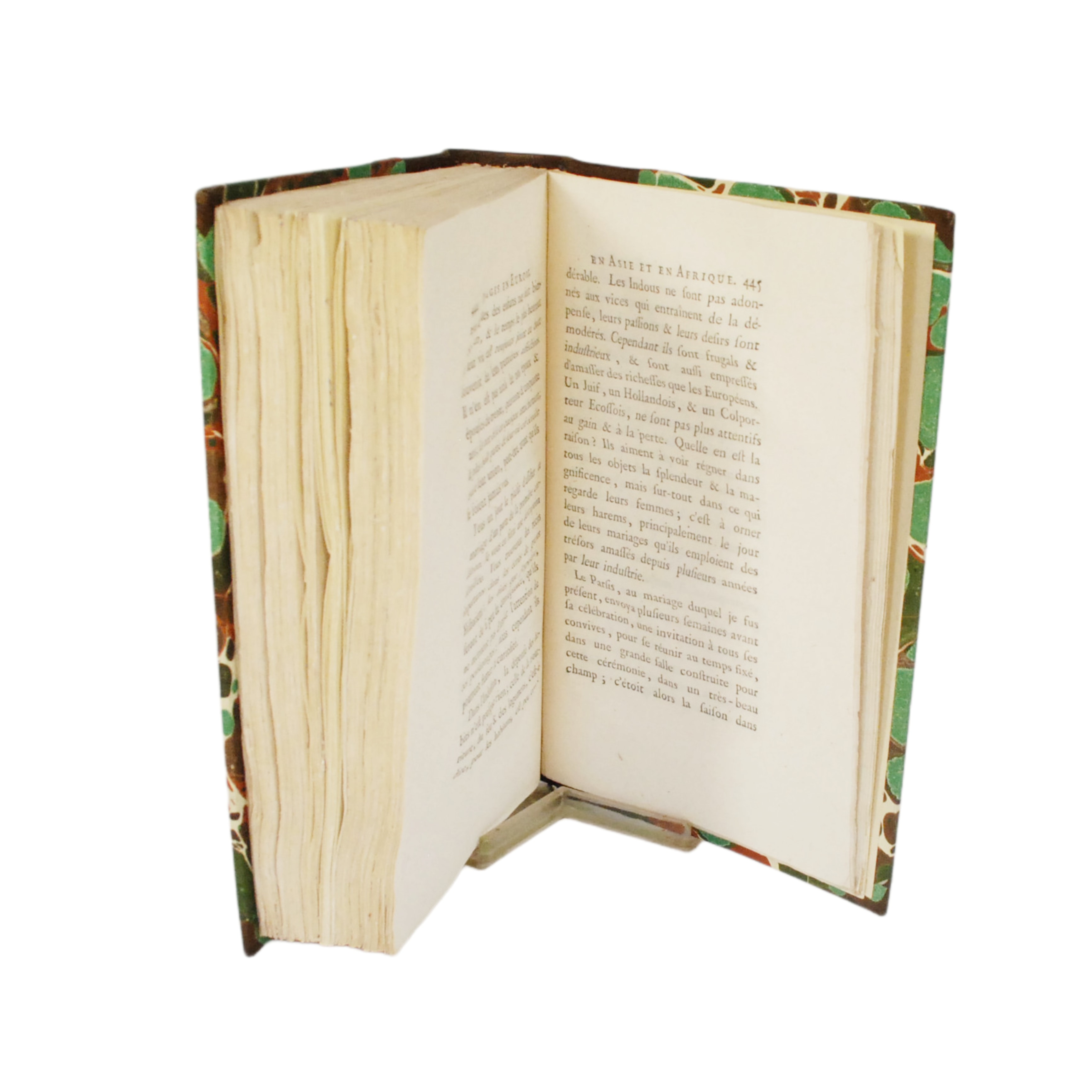 VOYAGES EN EUROPE, EN ASIE ET EN AFRIQUE, CONTENANT LA DESCRIPTION DES MOEURS, COUTUMES, LOIX, PRODUCTIONS, MANUFACTURES DE CES CONTRÉES, L'ÉTAT ACTUEL DES POSSESSIONS ANGLAISES DANS L'INDE; COMMENCÉS EN 1777, FINIS EN 1781. ...