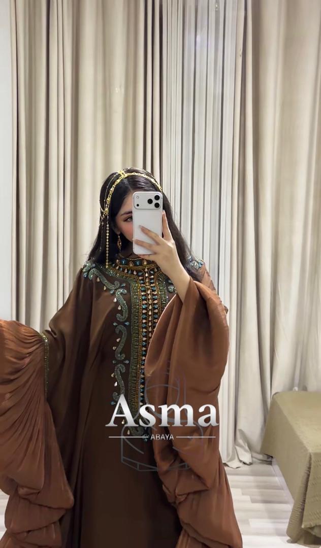 سعیده العود عبایه