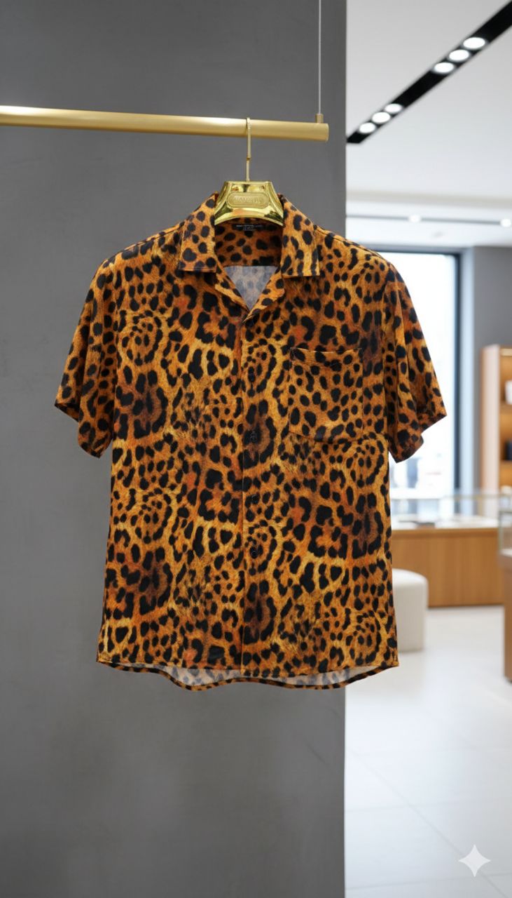 Chemise à rayures jaunes et noires