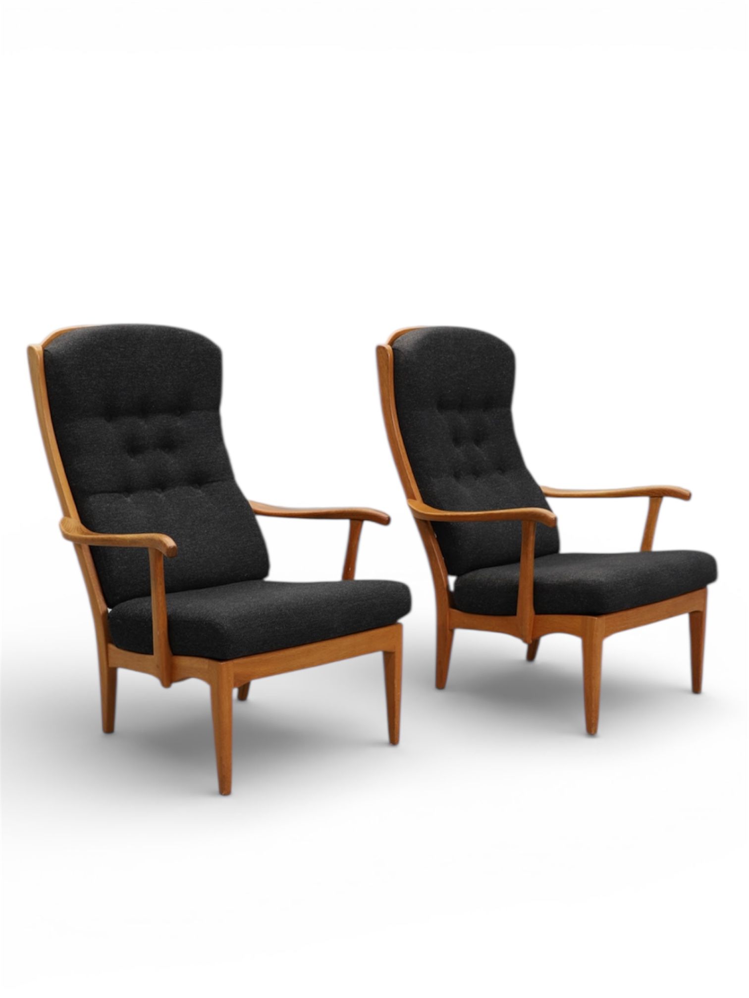 Carl Malmsten Mid- Century ‘Stora Fjäderbrickan’ Oak Lounge Armchairs