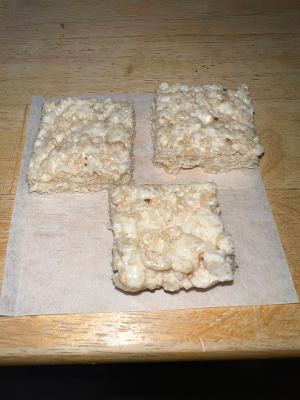 Homemade Rice Krispies Treat Bites