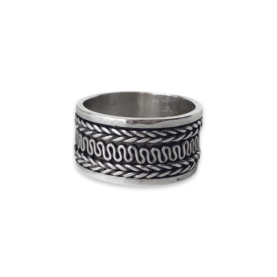 Anillo de plata diseño tribal