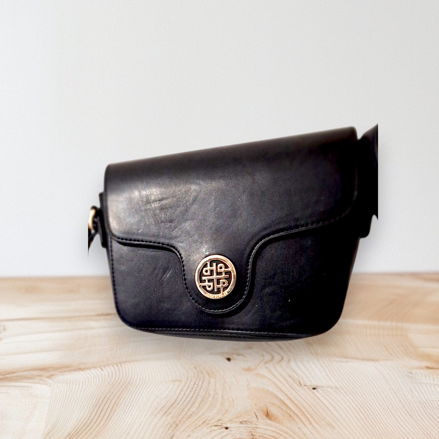 Hush puppies Classic Black Leather handBag