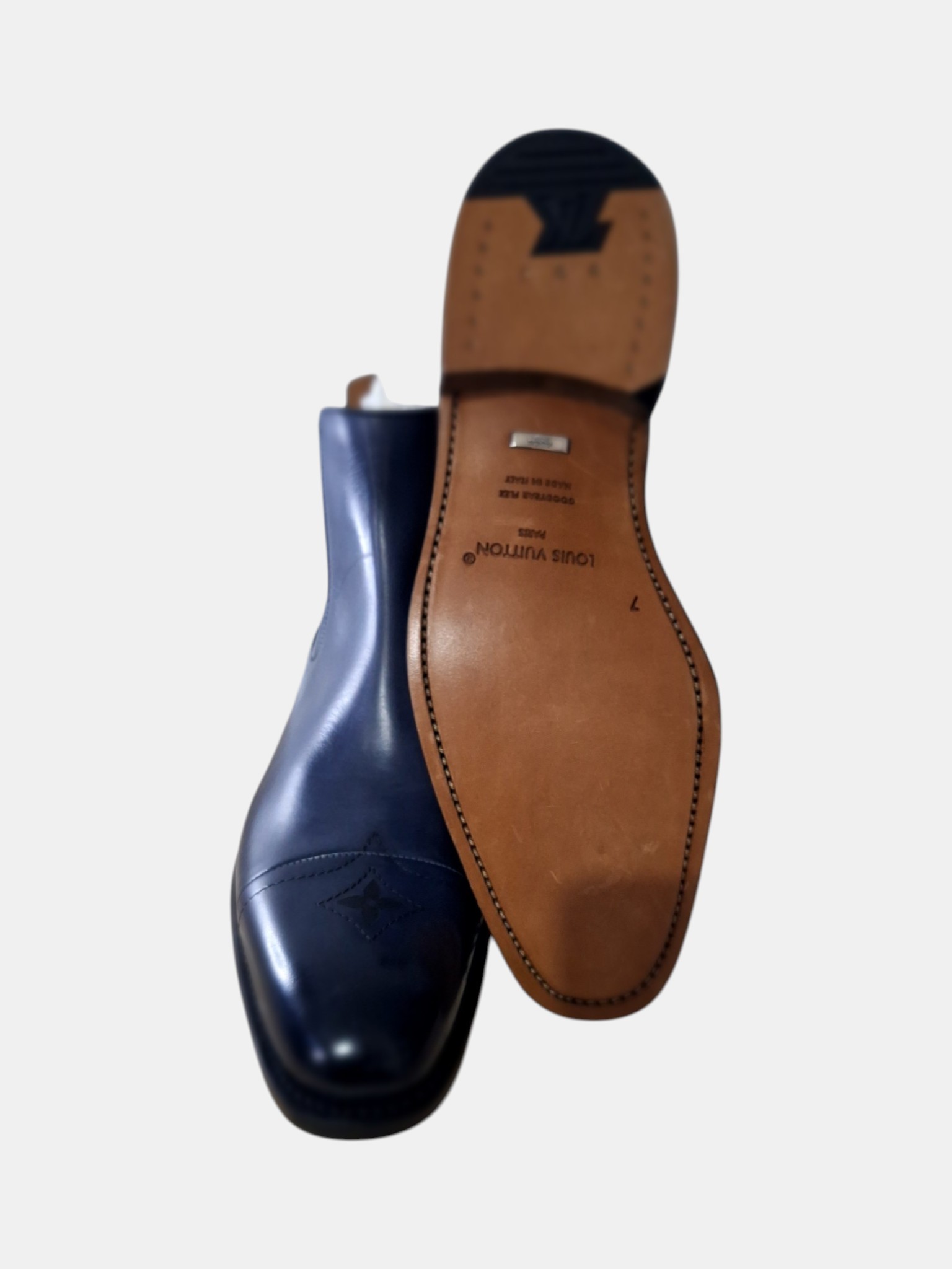 Brand New Pair Of Louis Vuitton Varenne Chelsea Ankle Boots In Blue Leather/ Size 7