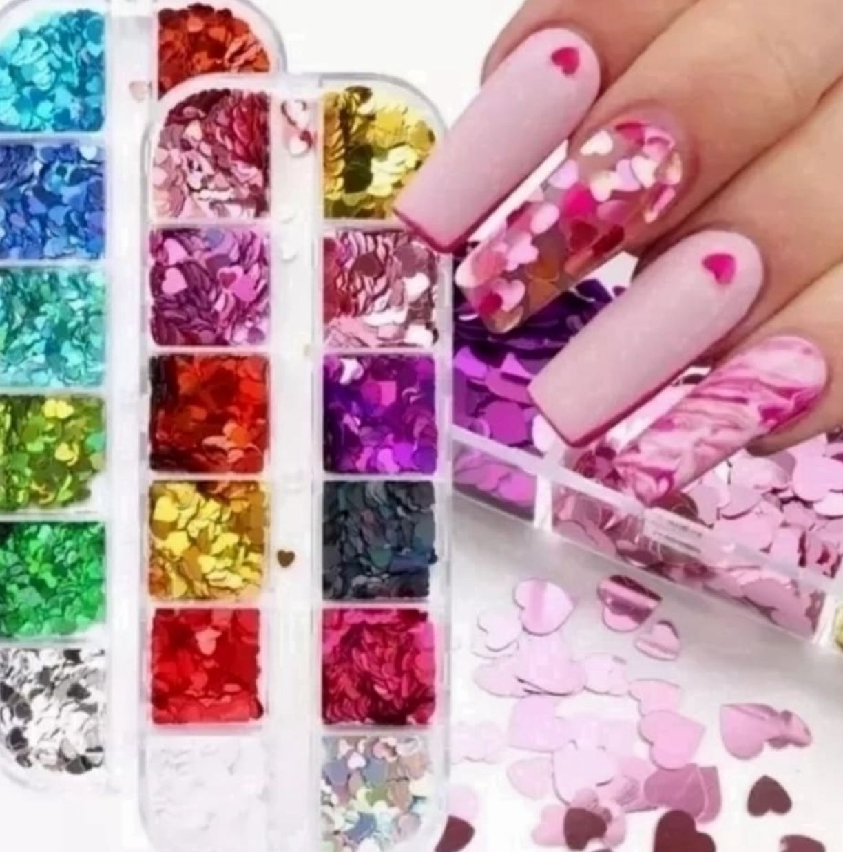 Decoraciones de corazones de colores