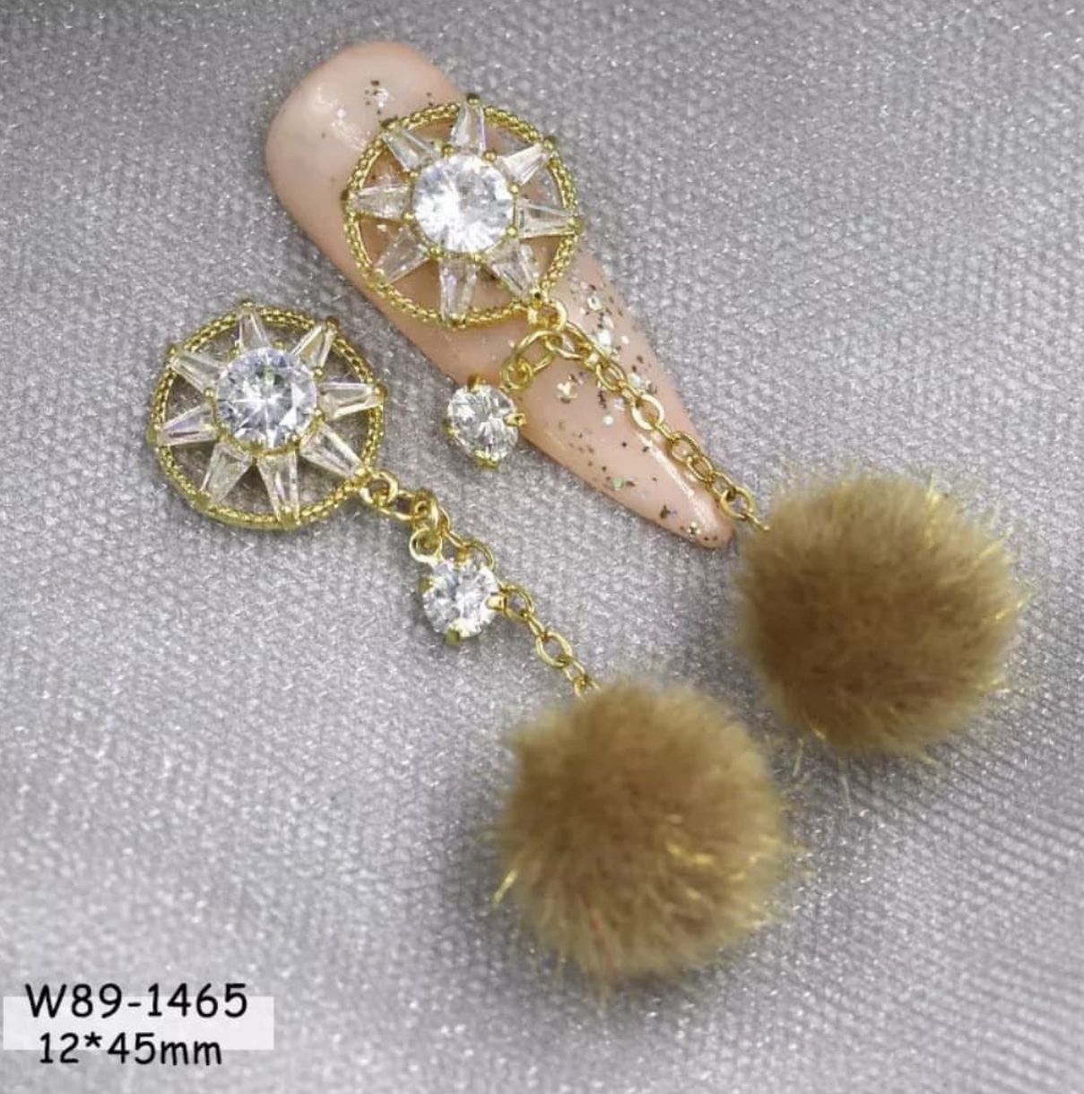 Colgante de Cristal y Pompones