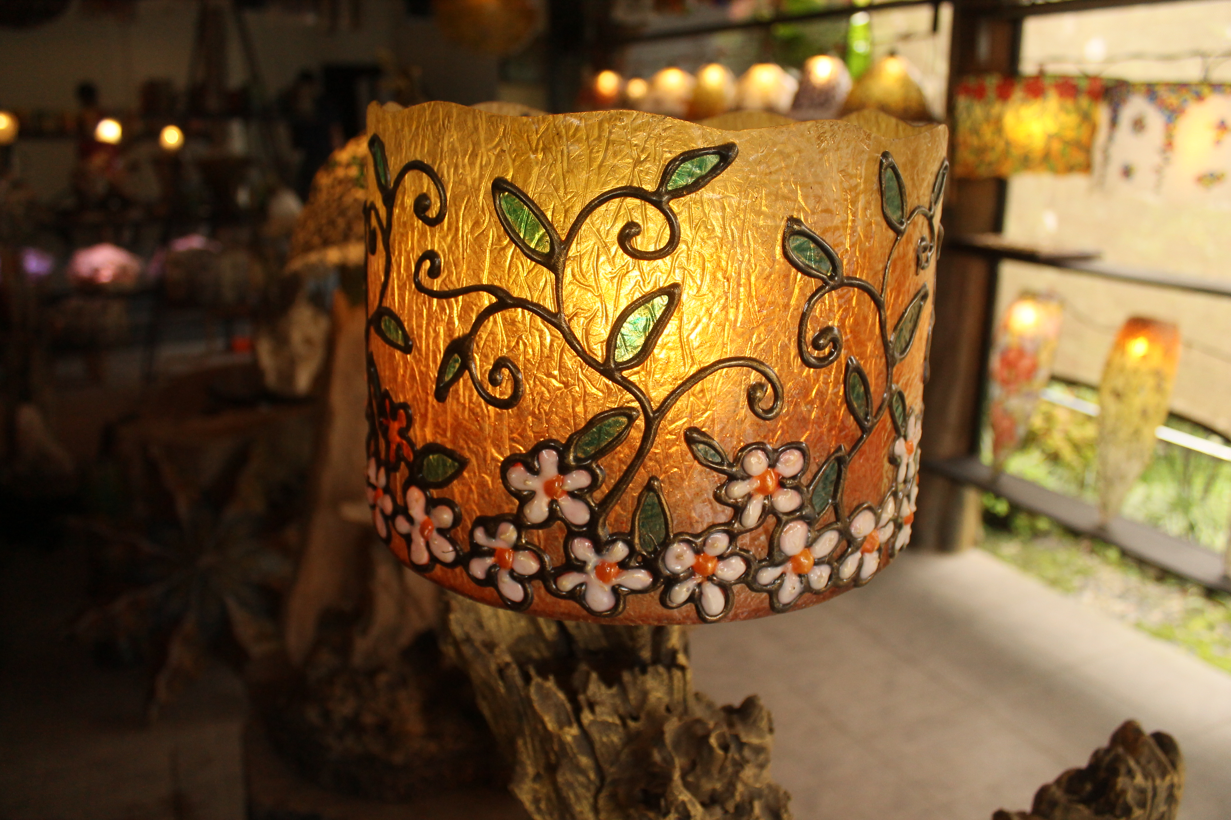 Floral Shade Wooden Table Lamp