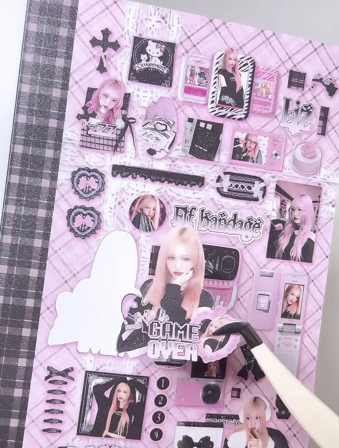 Princess rule sticker book | 35 pages