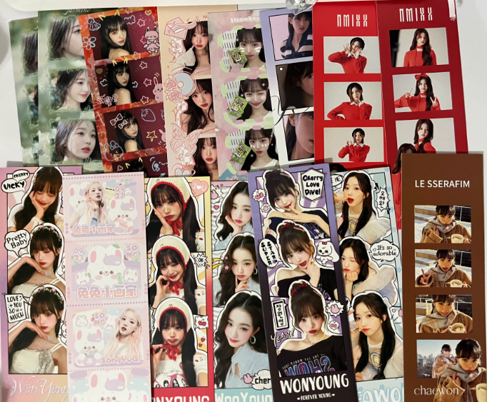 Random polaroid strips | 10 cards per pack