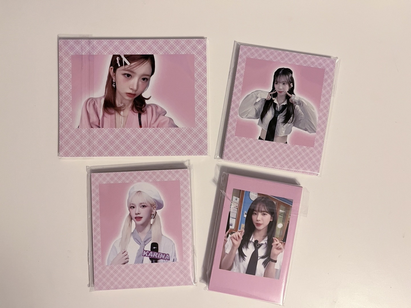Pink polaroid's | 10 cards each (same designs)