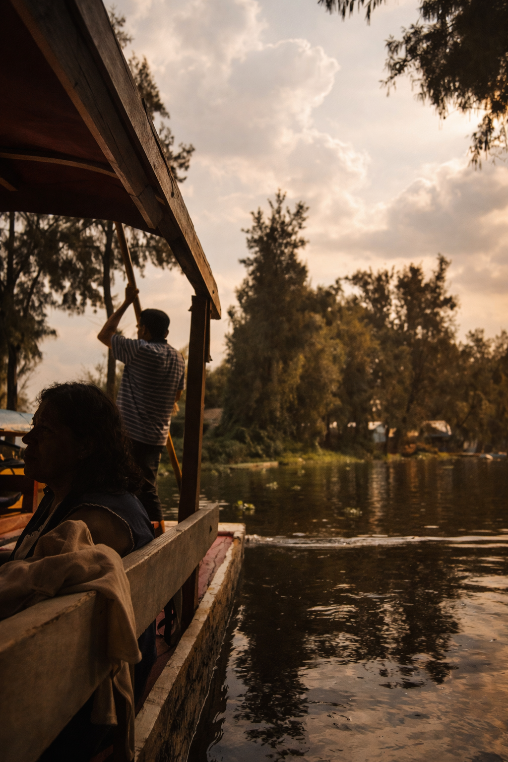 Recorrido en trajinera tradicional