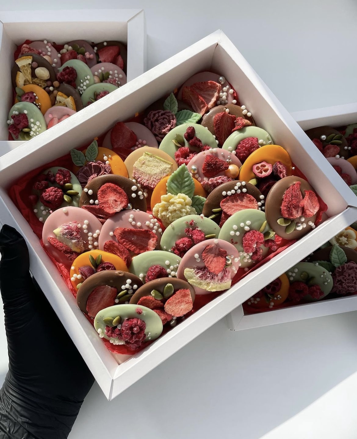 🌸 Premium Floral Chocolate Bites Box – Signature Collection