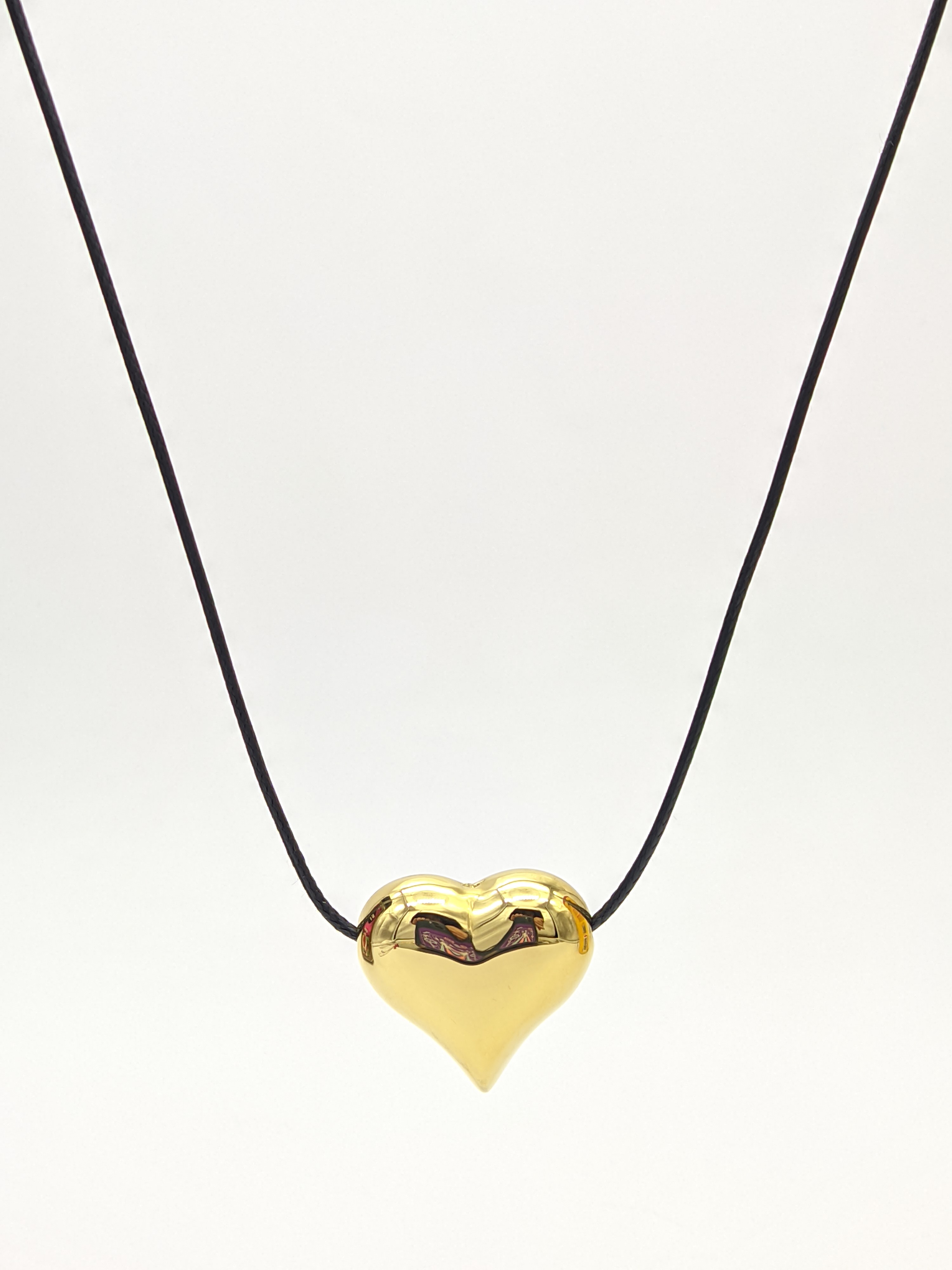 Collar corazón dorado
