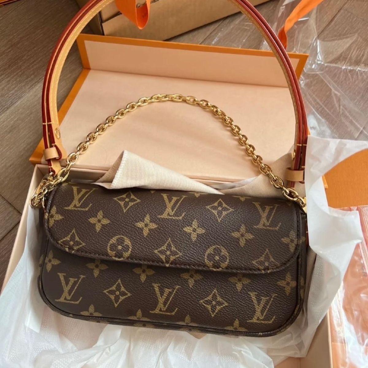 Mini Sac LV Baguette