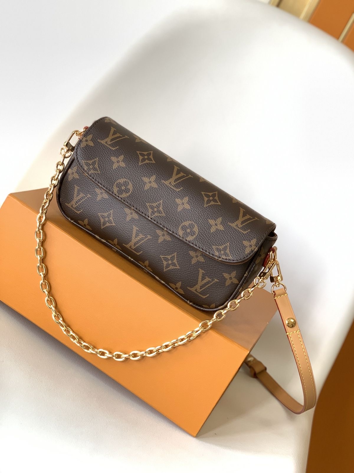 Mini Sac LV Baguette