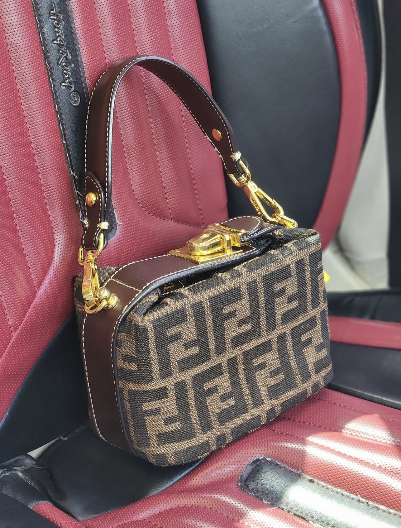 Sac à main Style "Baguette" 