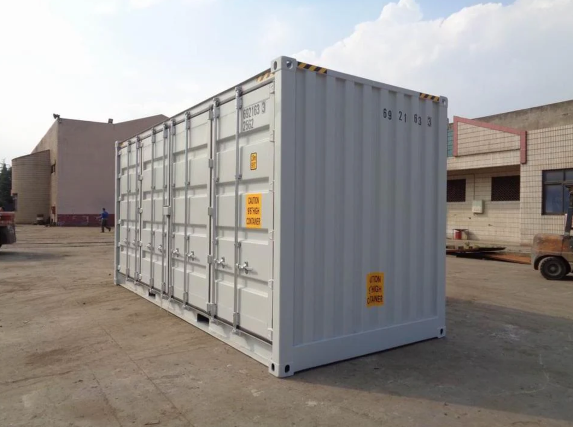 CONTENEDOR MARÍTIMO DE 20 PIES HC CON APERTURA LATERAL 