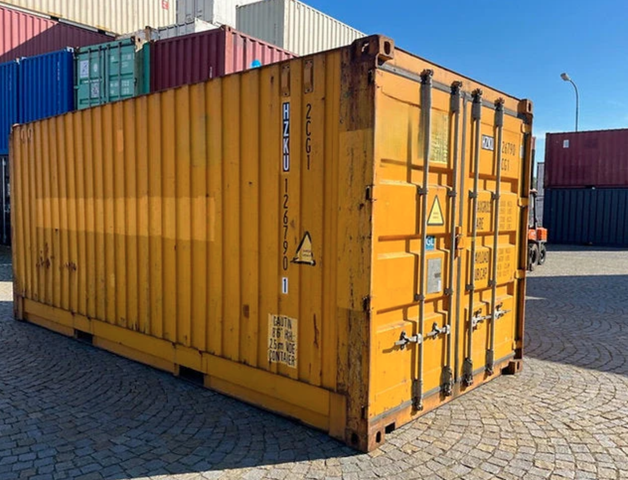 CONTENEDOR MARÍTIMO DE 20 PIES