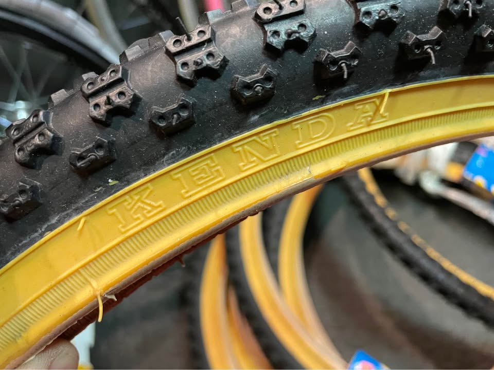 KENDA Comp III BMX Tire NEW OLD STOCK