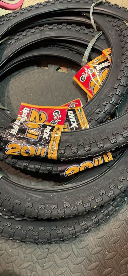 IRC Skidmark Comp III BMX Tire NEW OLD STOCK