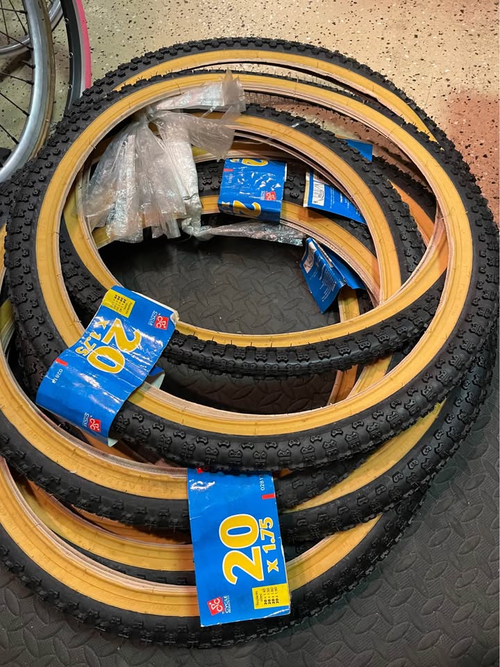KENDA Comp III BMX Tire NEW OLD STOCK