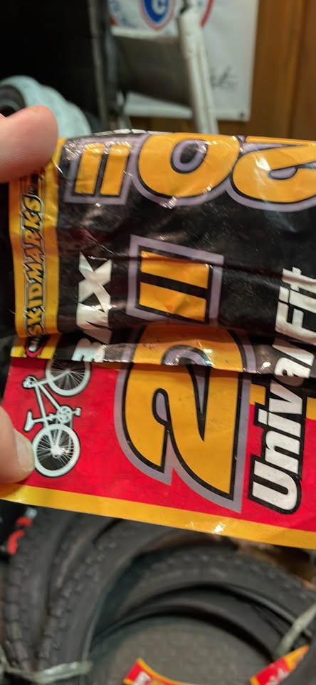IRC Skidmark Comp III BMX Tire NEW OLD STOCK