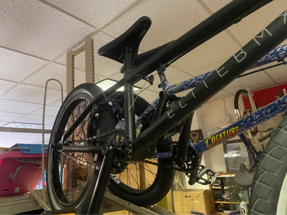 New Destro Elite BMX Bike PICK UP ONLY