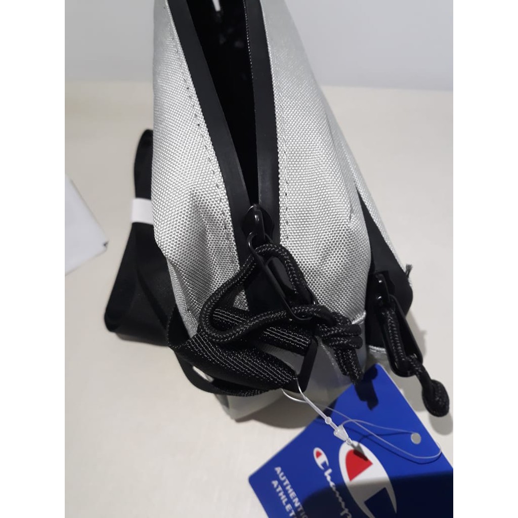 Tas Selempang Champion 