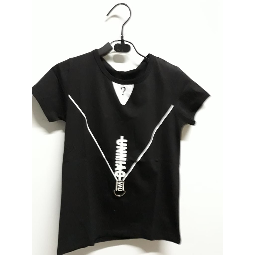 Kaos Unik Motif GUESS Kalung