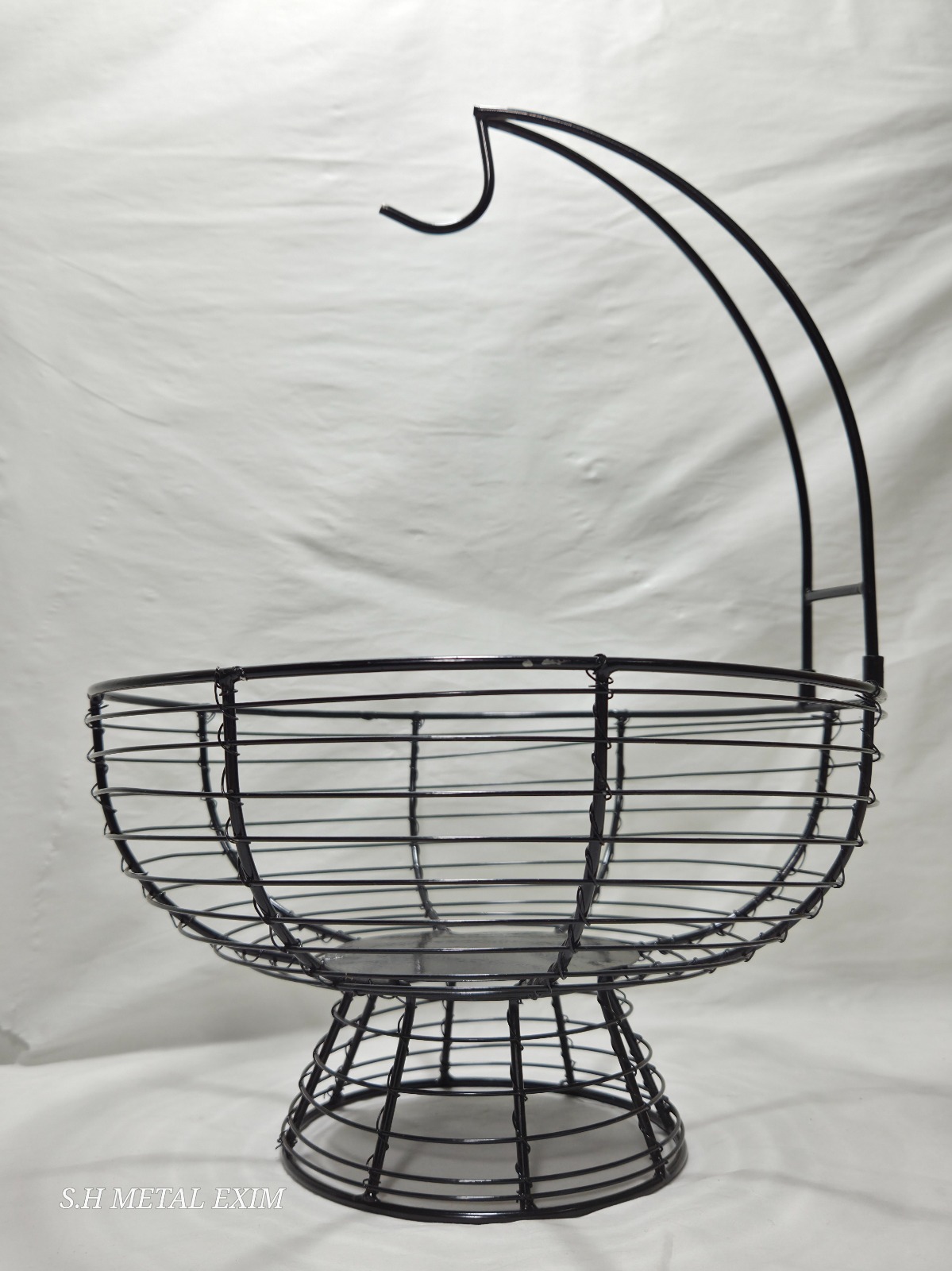 Metal Wire Fruit Basket with Banana Hanger