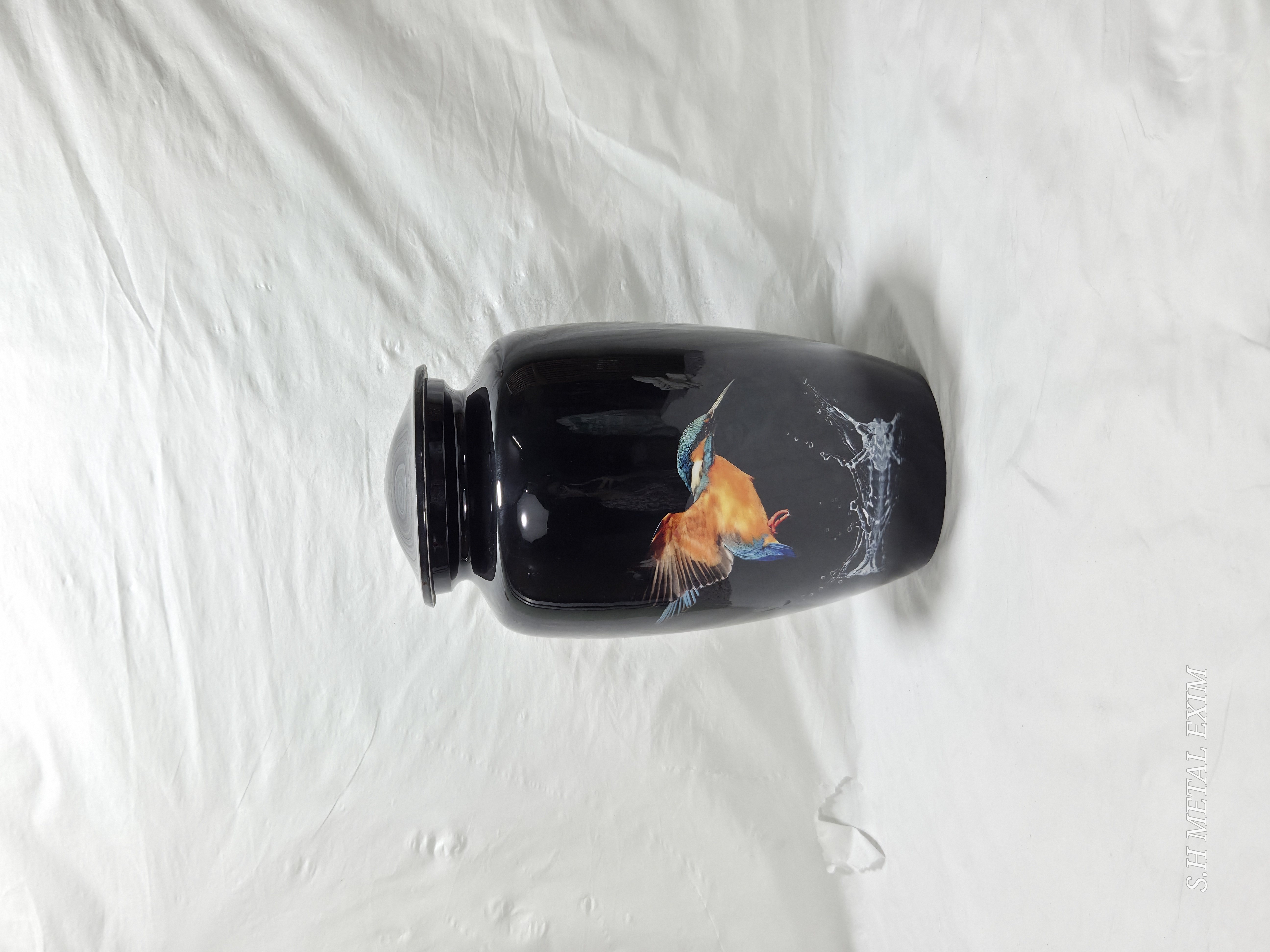 Silent River Flight Black Urn