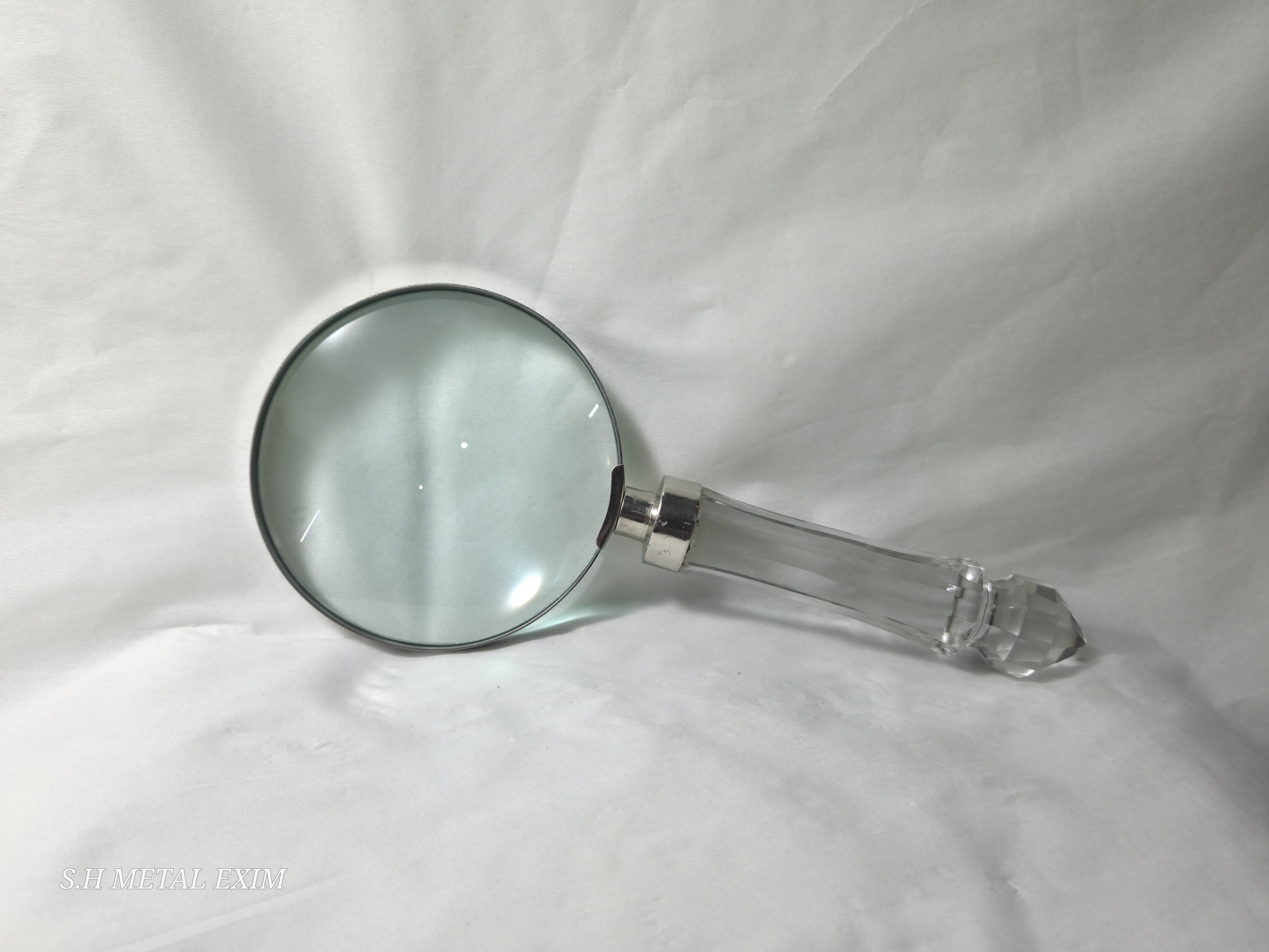 crystal ( transparent ) magnifying glass: A journey through the time 
