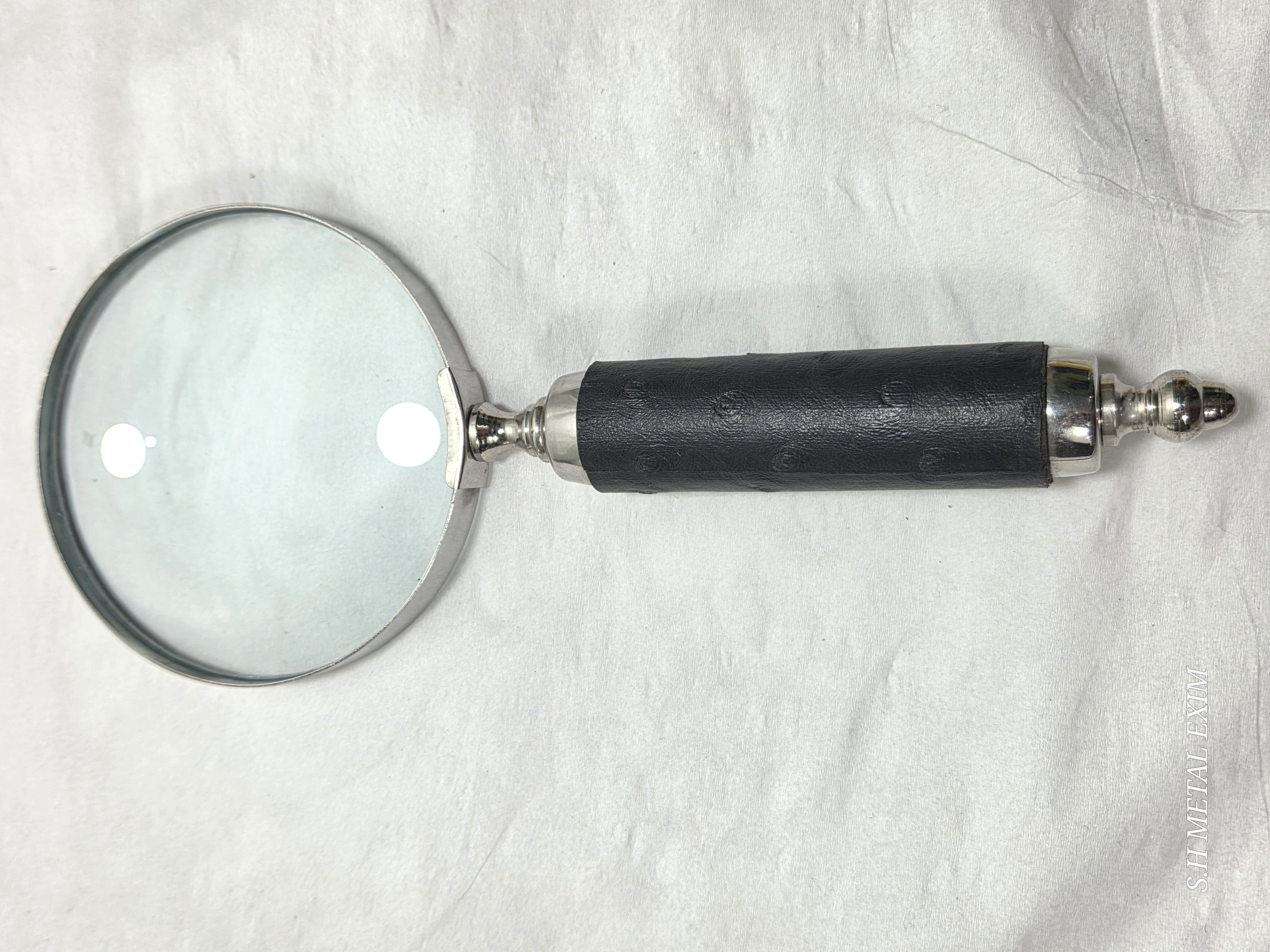 Vintage-Style Silver & Leather Handheld Magnifying Glass