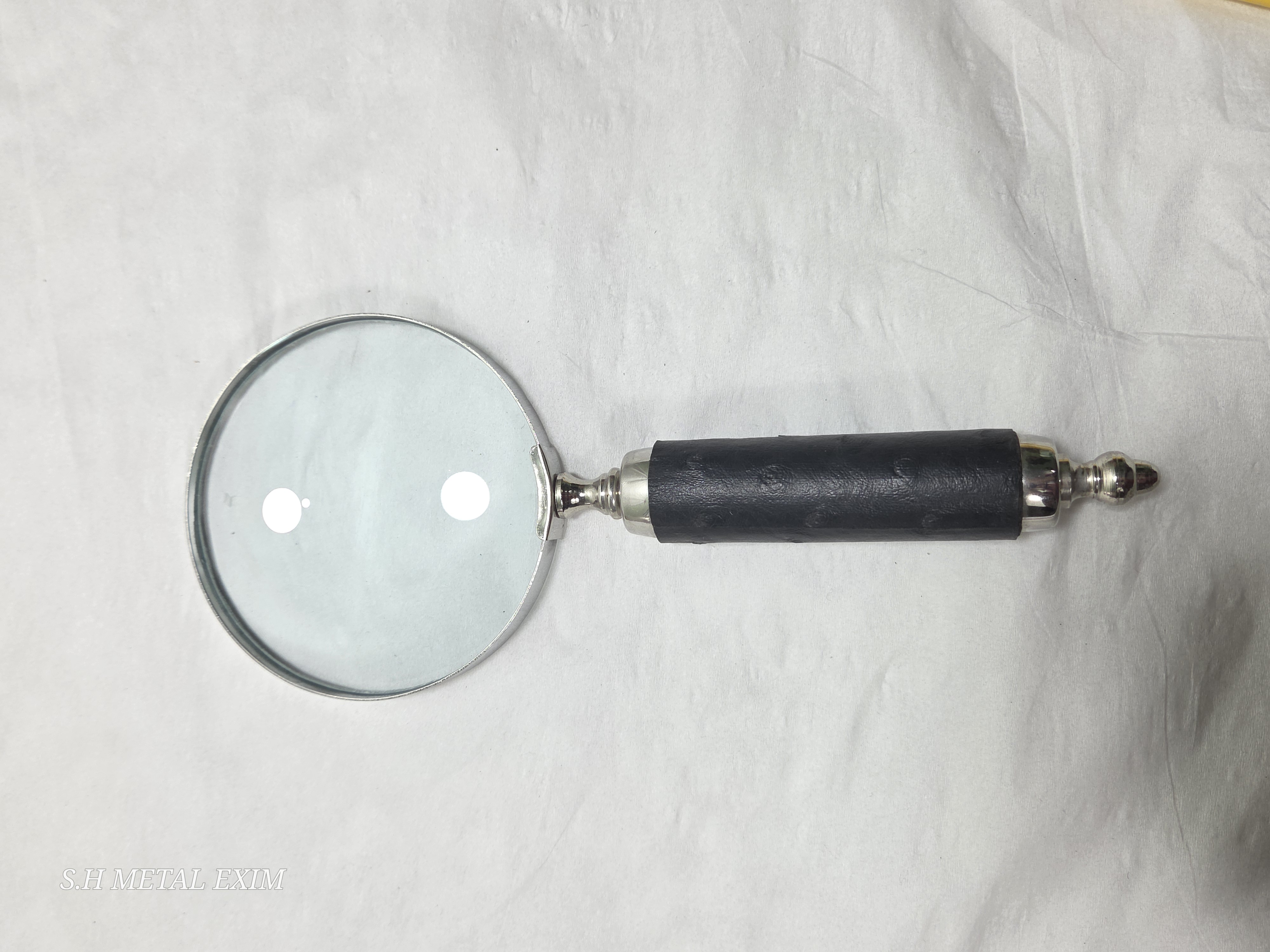 Vintage-Style Silver & Leather Handheld Magnifying Glass
