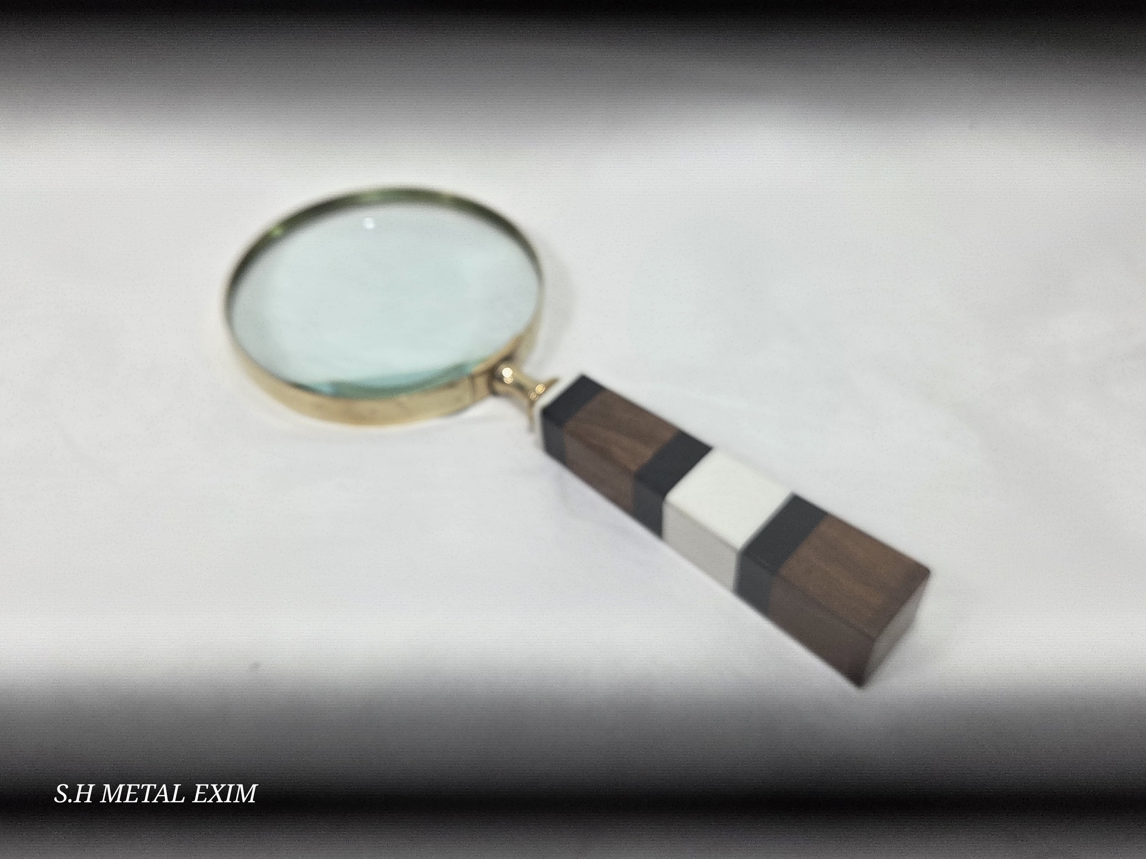 Exploring Antiquity: The Cartographer’s Desk Magnifier