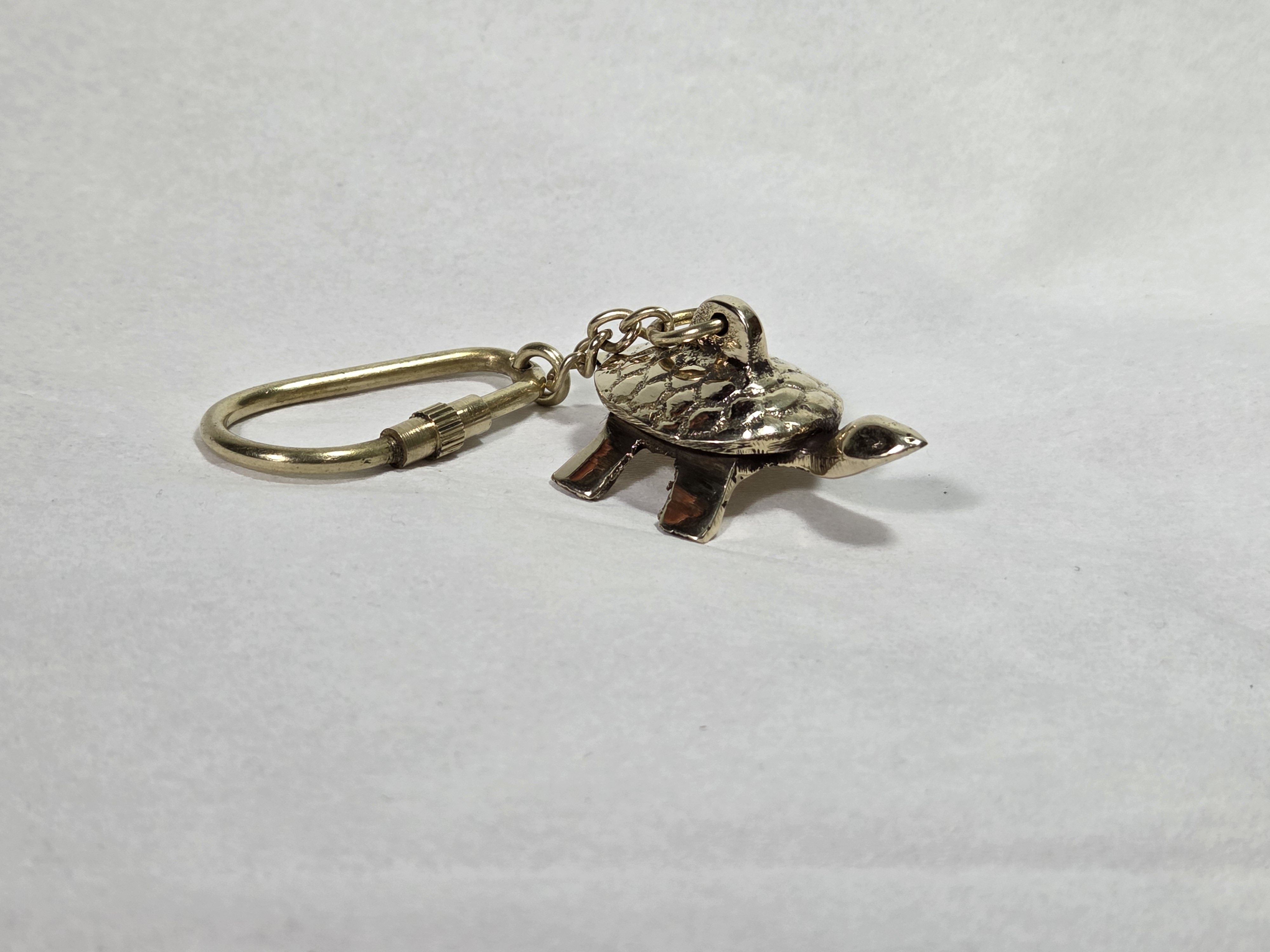 Vintage Turtle Keychain – Antique Brass Nautical Animal Charm