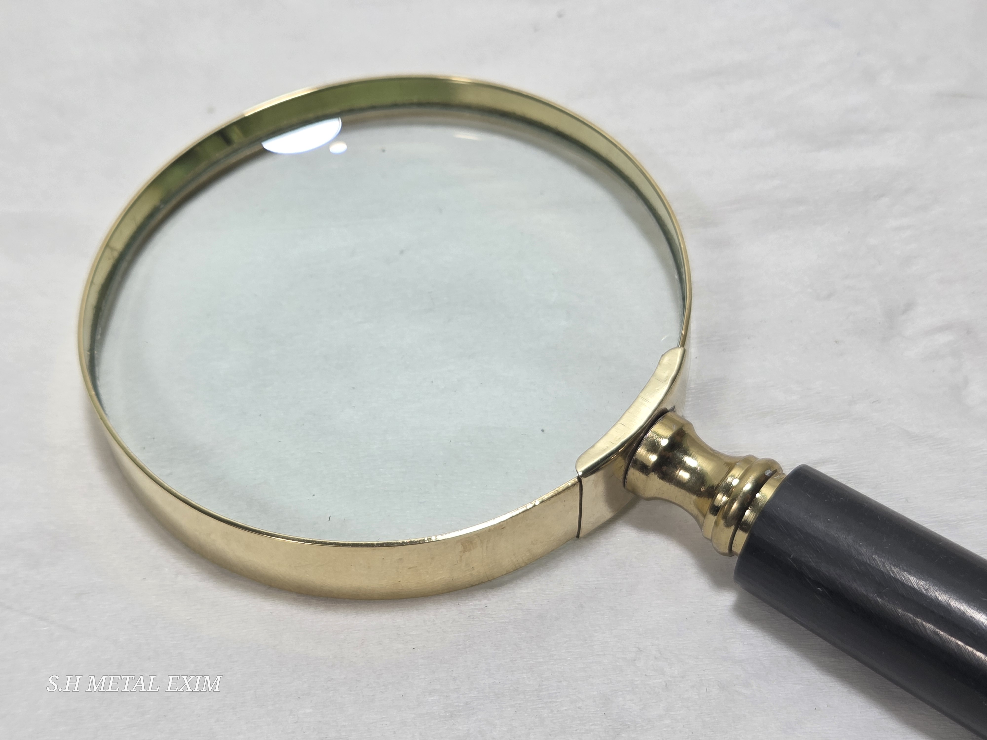 Modern Classic Gold & Marble-Finish Magnifying Glass