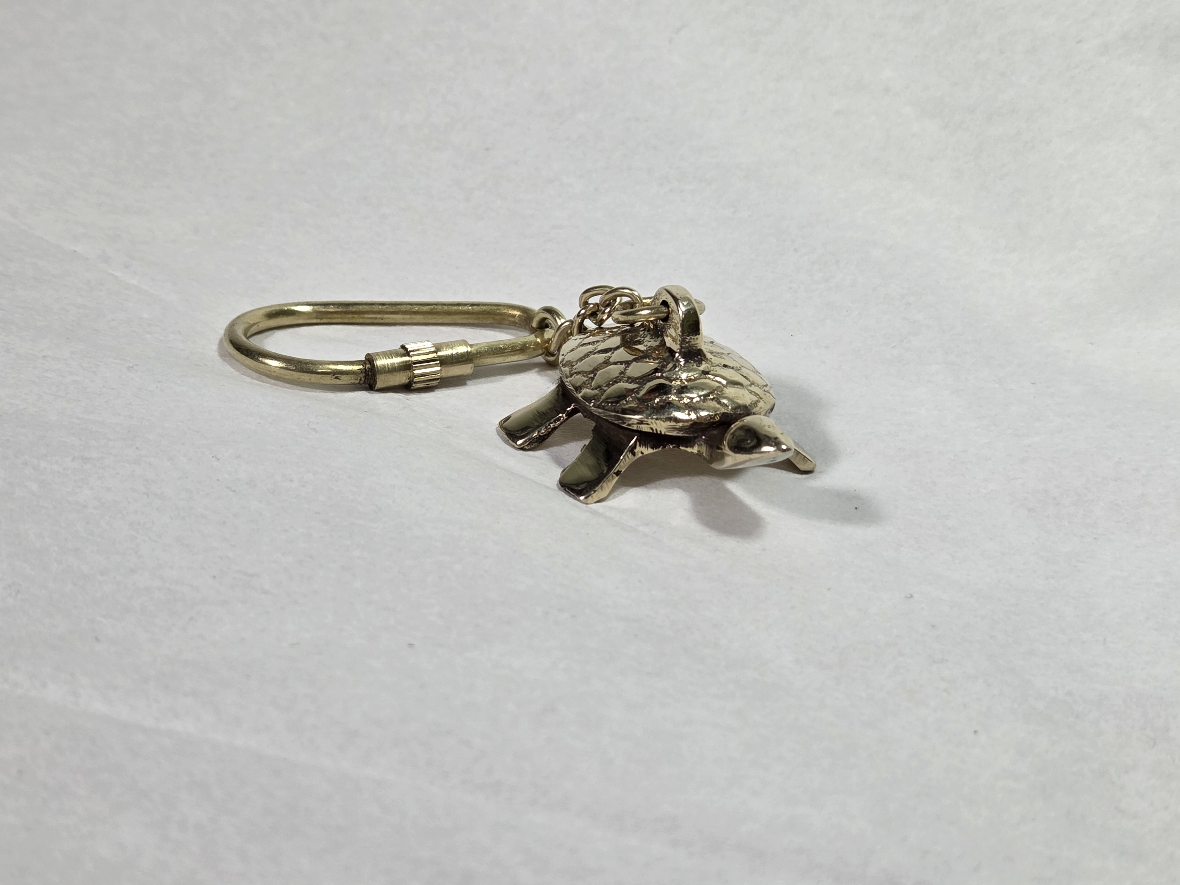 Vintage Turtle Keychain – Antique Brass Nautical Animal Charm