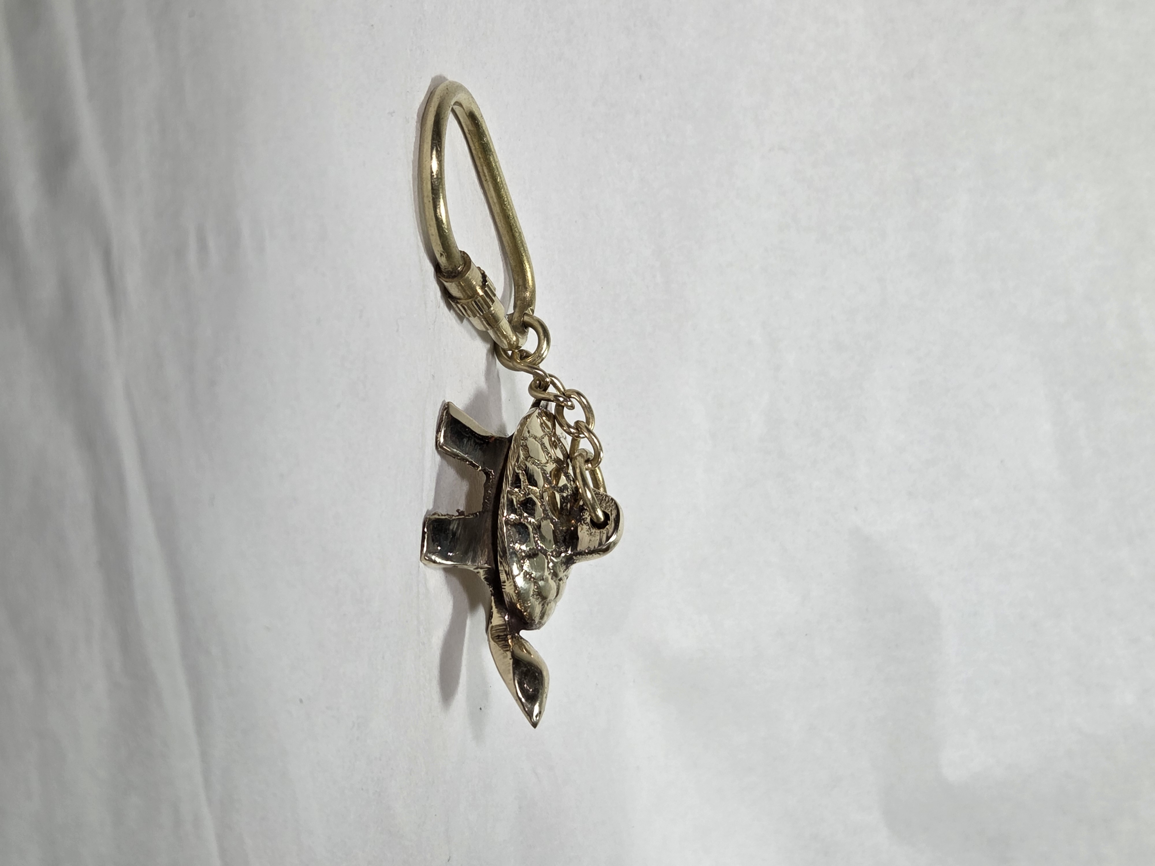 Vintage Turtle Keychain – Antique Brass Nautical Animal Charm