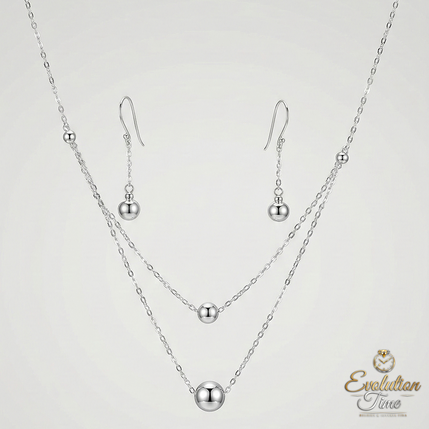 Set de Collar y Aretes de Plata