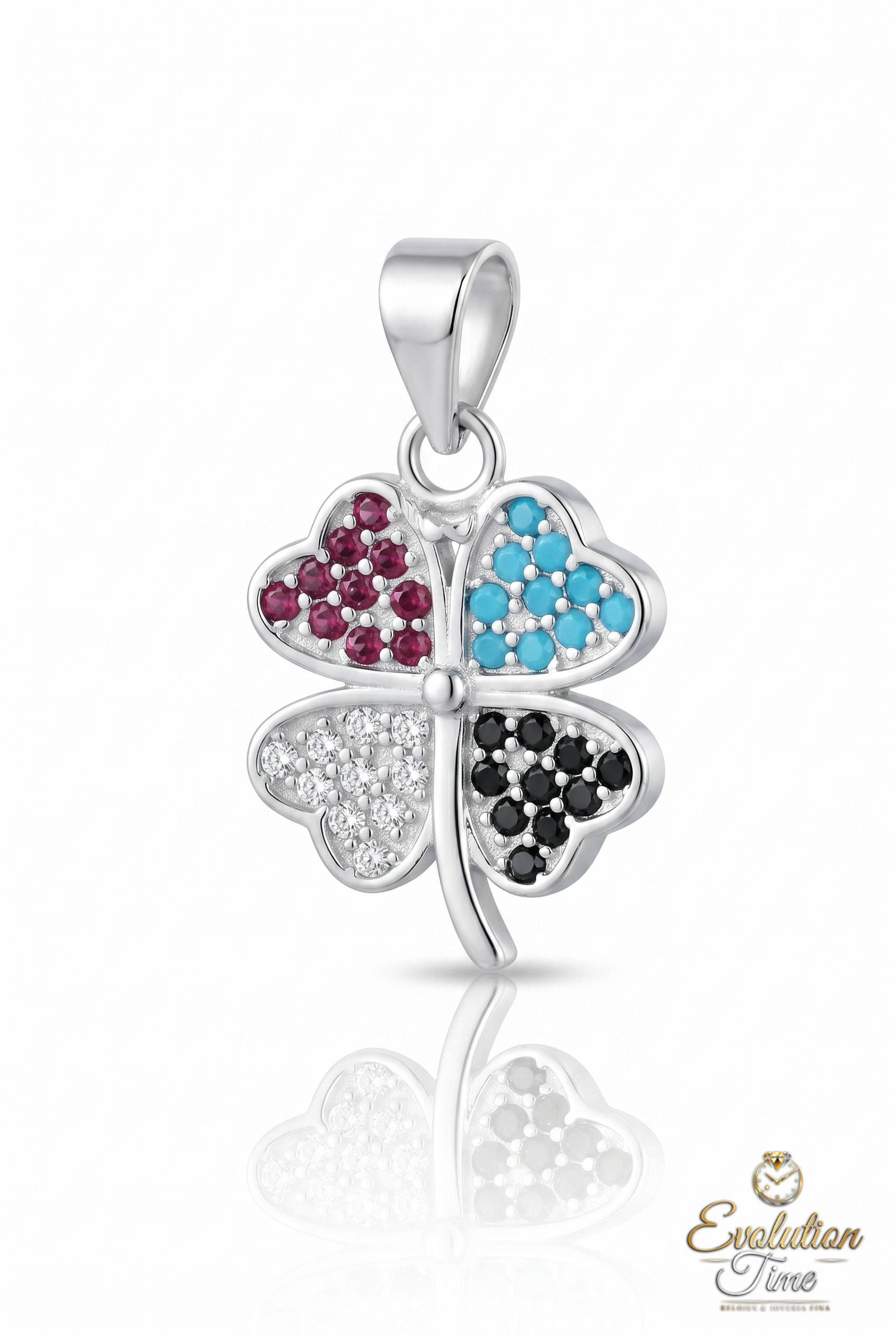 Dije trébol de plata