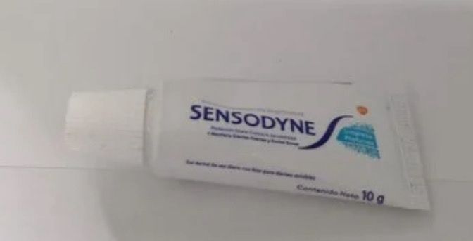 Crema dental Sensodine 10g