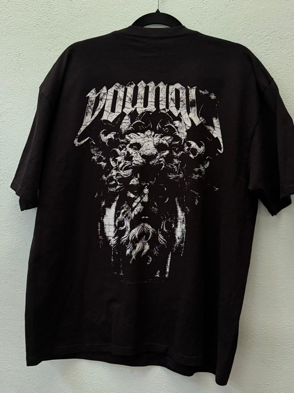 Playera Youngla Negra leon 