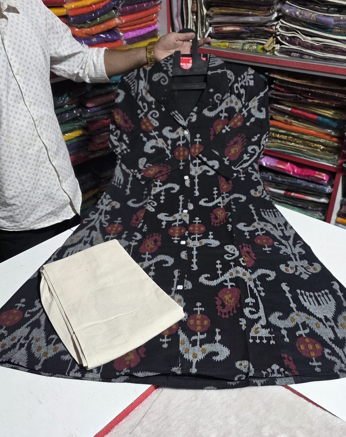 Black Ikat Kurti Set 💯 premium quality  Khadi cotton febric  Aline cord set with plaza pant  Size M to 3xl (38to46)  ₹725