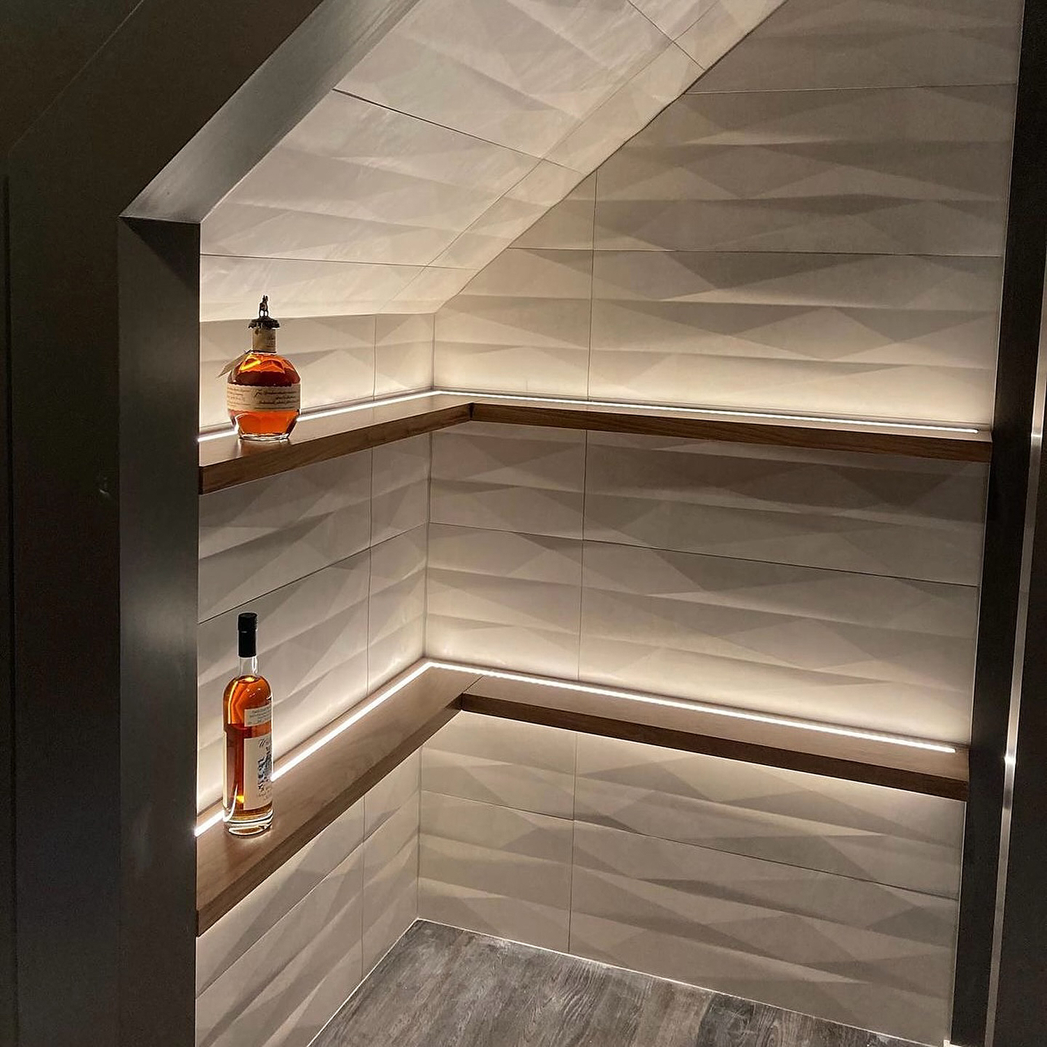 Solid Wood Corner Wall Floating Shelves with LED Lights