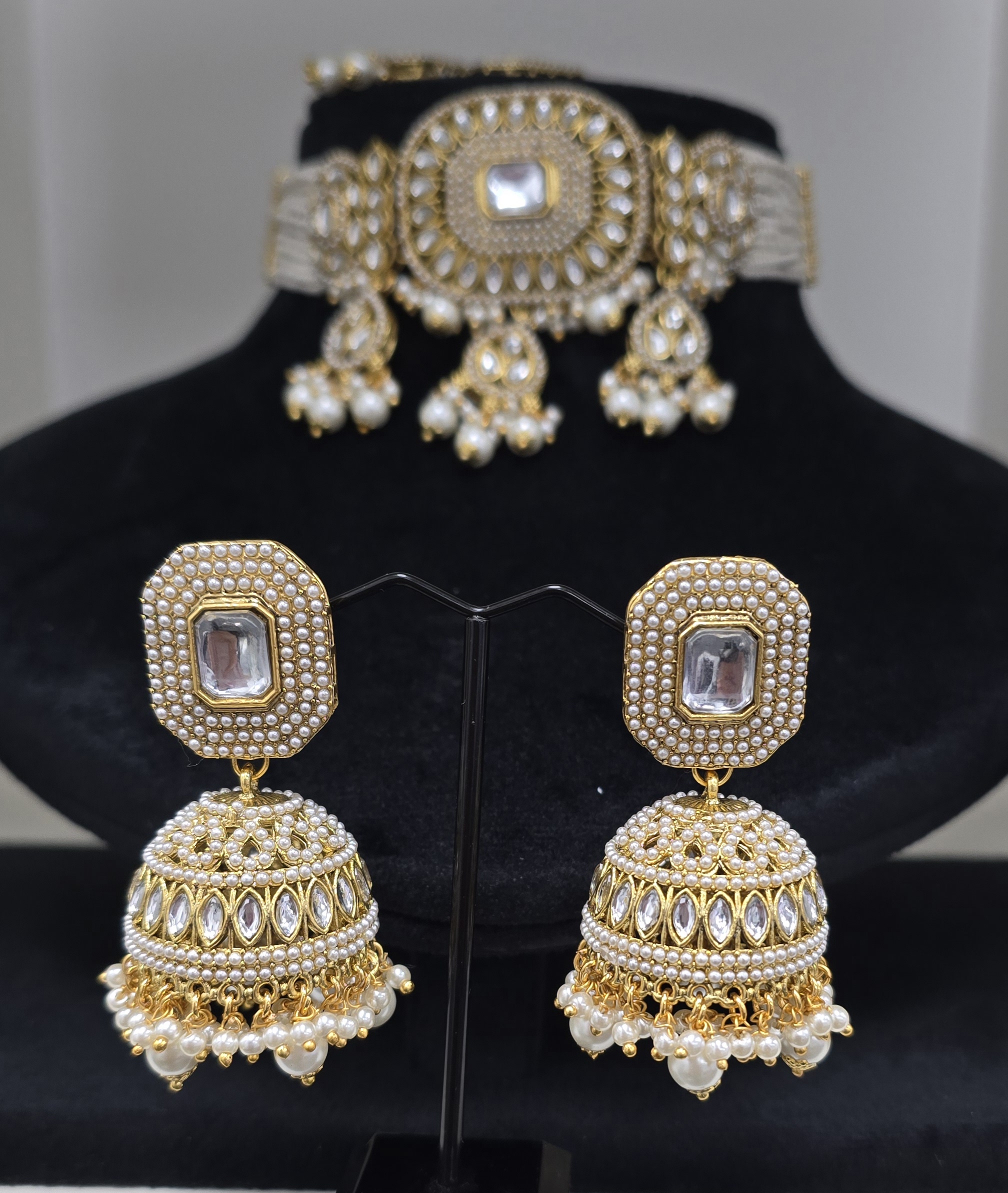 Gold & Pearl Jewelry Set