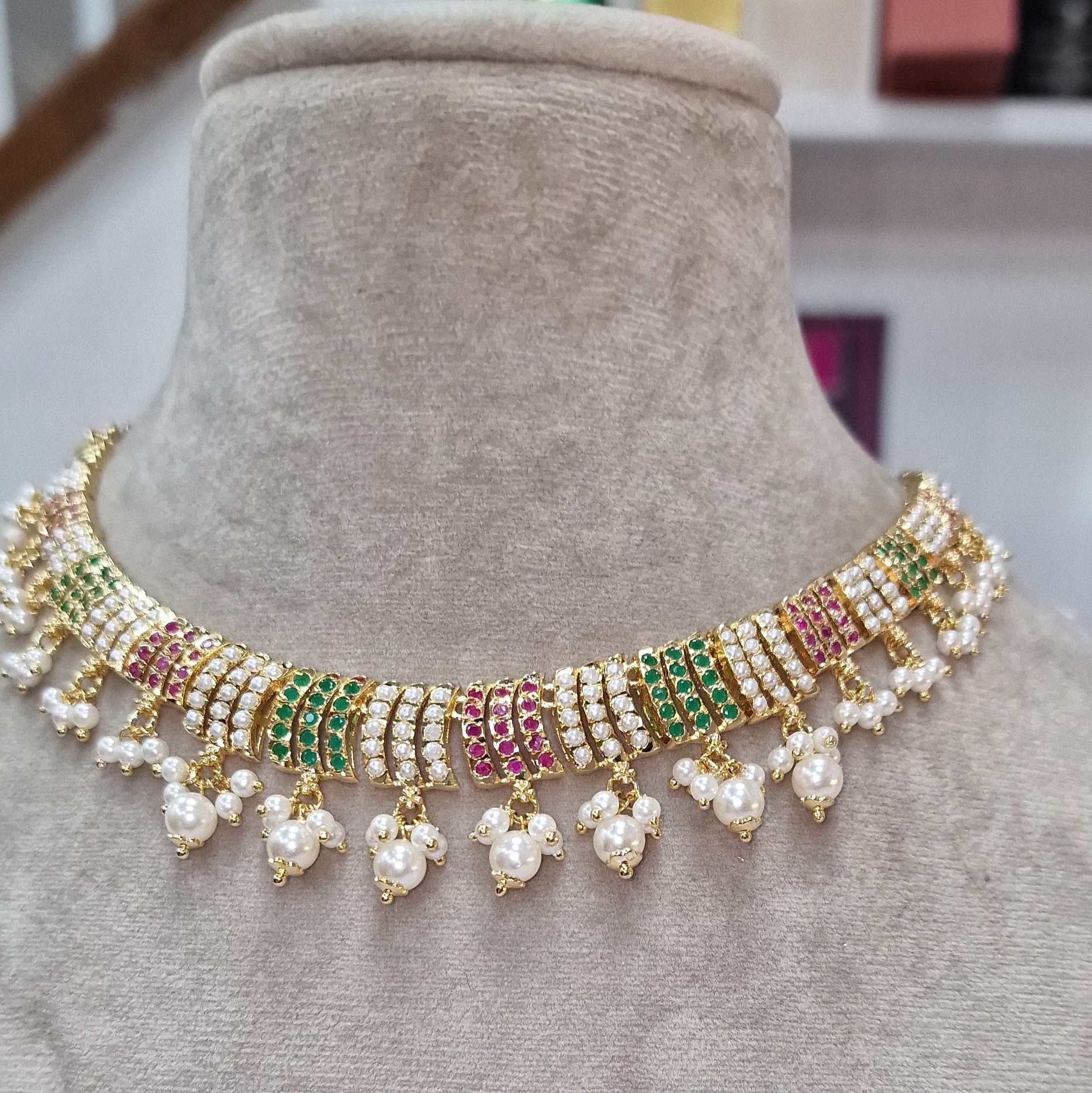 Elegant Pearl and Stone jarau Necklace set