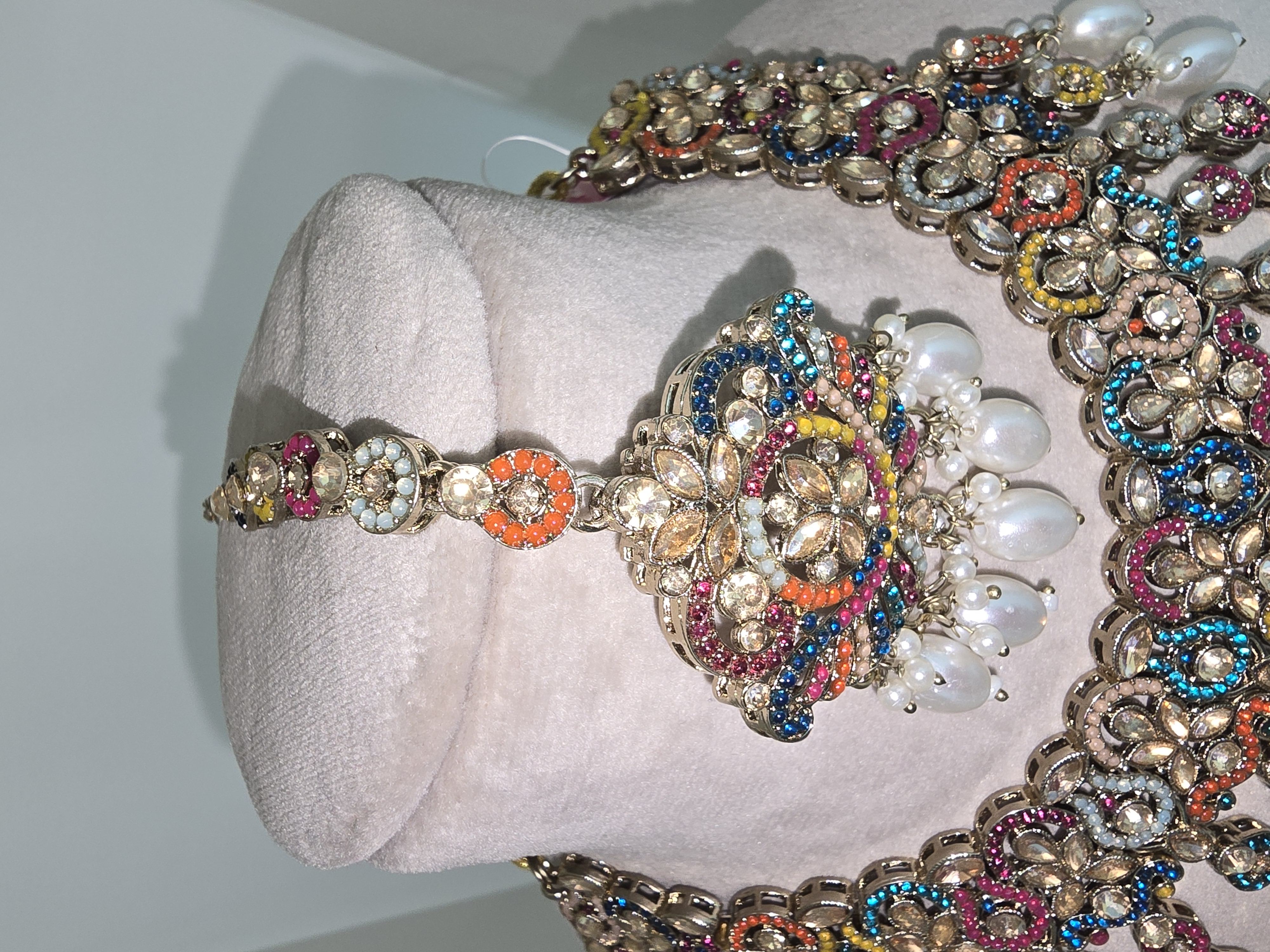 Regal Pearl and Kundan Bridal Jewelry Set