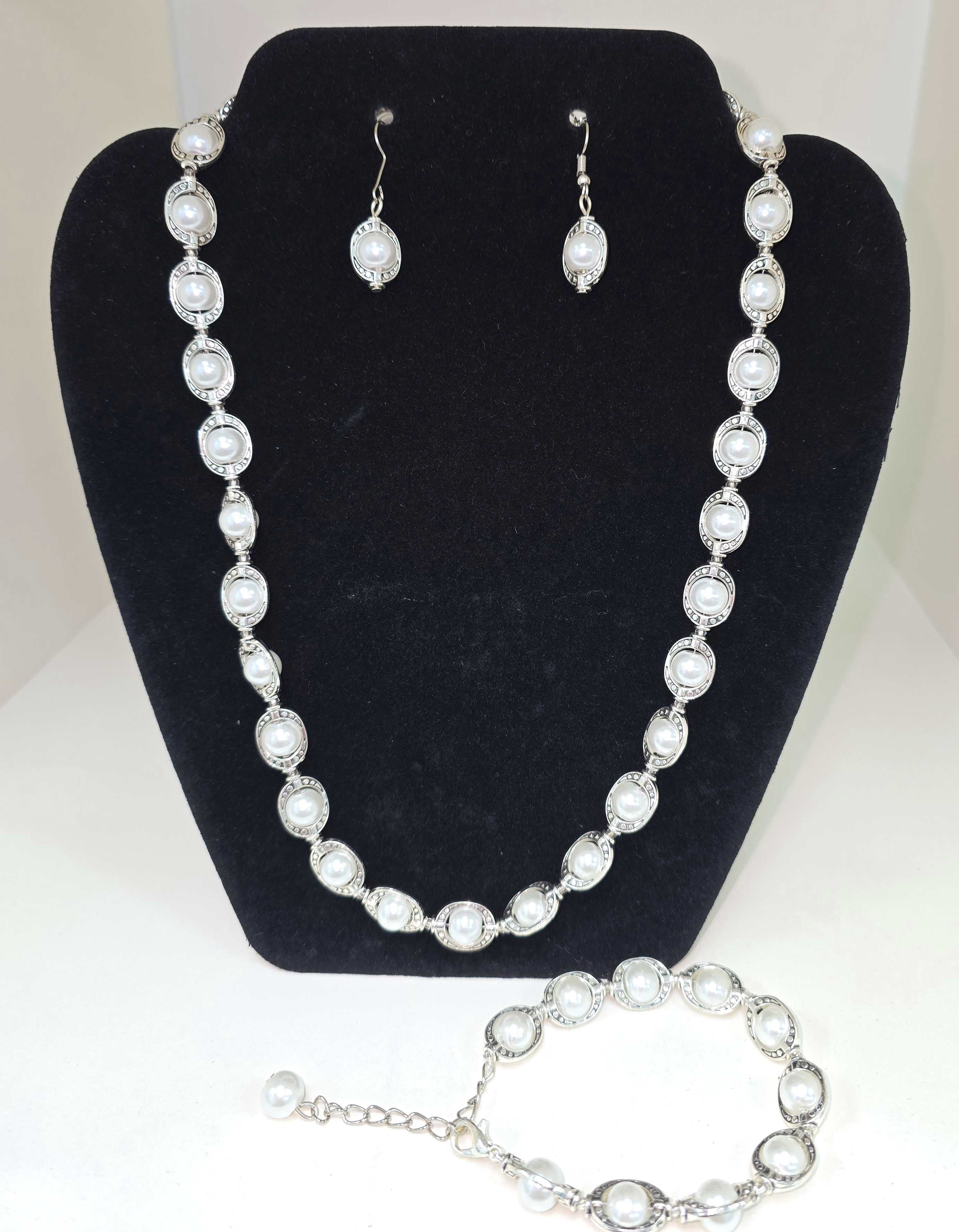 Pearl Crystal Jewellery Set