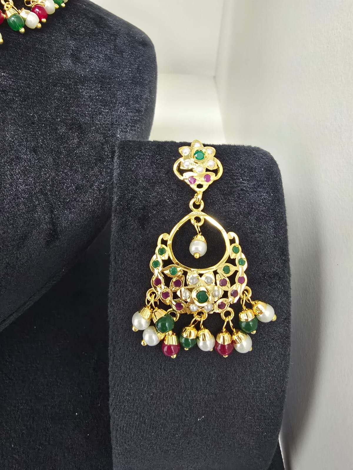 Traditional Gold Plated Kundan Set